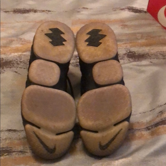 LeBron 15 - Picture 8 of 10